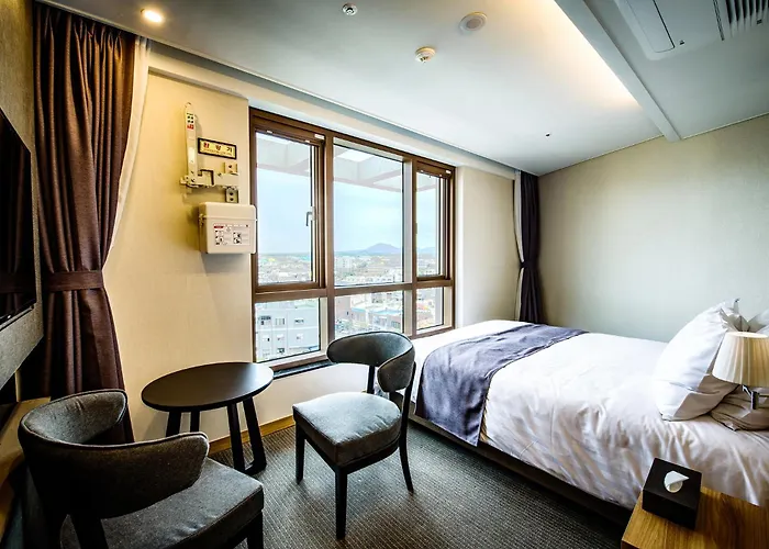 Gloucester Hotel Hamdeok